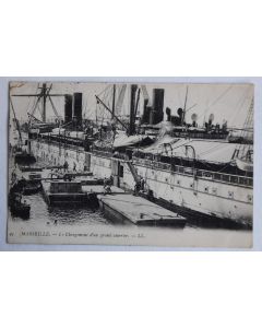 CPA Marseille Le chargement d'un grand courrier