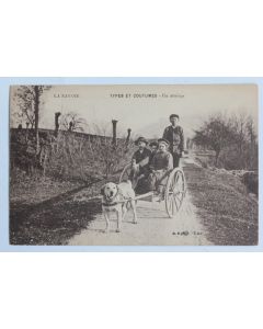 CPA Savoie Types et coutumes Un attelage de chien