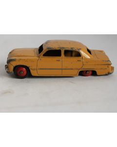 DINKY TOYS 170 Voiture Ford Sedan