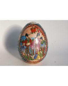 Œuf peint porcelaine Satsuma Japon