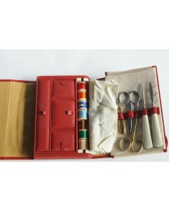 Nécessaire de couture et broderie de voyage