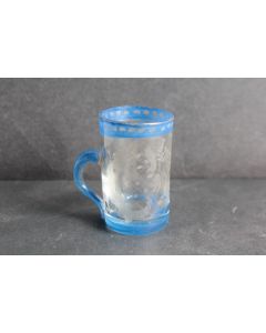 Ancien verre à liqueur cristal Bohême gravé émaillé