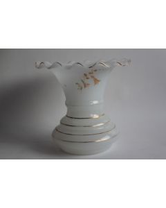 Ancien vase opaline émaillée