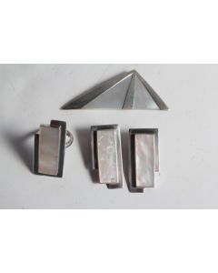 Parure bijoux design moderniste nacre et argent Devine Zurich