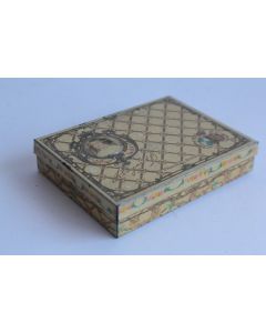 Boîte tôle lithographiée chocolat Royat Marquise de SEVIGNE