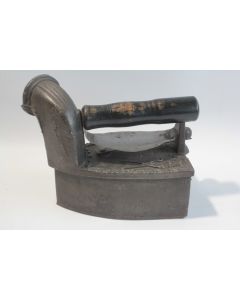 Ancien Fer à repasser à charbon