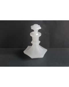 Flacon à parfum opaline blanche Charles X