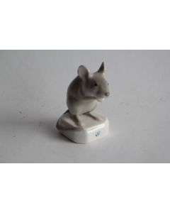 NYMPHENBURG Souris porcelaine