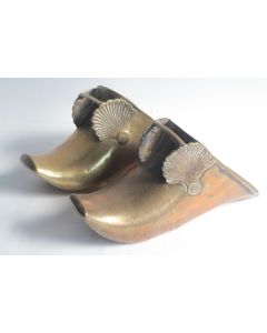 Paire d'étrier coquillage bronze Espagnol F. barnes & co London XIXe siècle