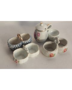 4 Anciennes Salières porcelaine