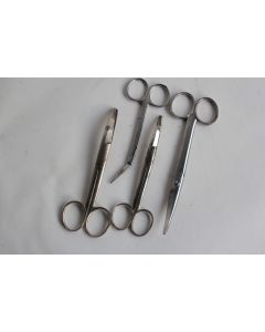 Lot Ancien Instrument médicale 4 ciseaux chirurgie