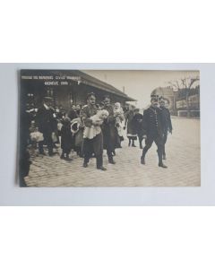 CPA Suisse Genève Passage des rapatriés civils français 1915
