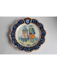 Assiette faïence Henriot Quimper Bretons