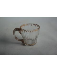 Ancien verre à liqueur à anse verre soufflé émaillé or