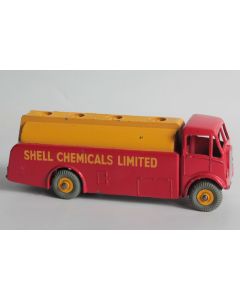 DINKY TOYS Véhicule miniature A.E.C. Monarch Thompson Tank Shell
