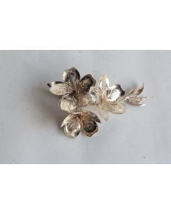 Fleurs de cerisier argent 800