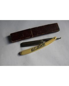 Ancien rasoir coupe-chou  SOLINGEN MAGNET STHAL 580 1/2 Chasseur