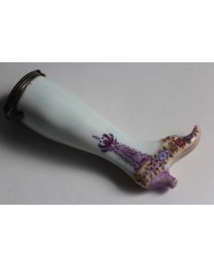 Boite Étui à aiguilles porcelaine Jambe de femme XVIIIe siècle