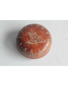 Petite boite corozo gravé Chien de chasse