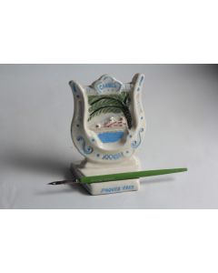 Porte plume porcelaine Ondine Genevoise Cannes Pâques 1953