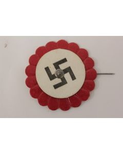Épinglette de revers en carton Allemand WWII