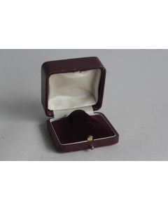 Écrin pour bague cuir doré au fer XIXe siècle