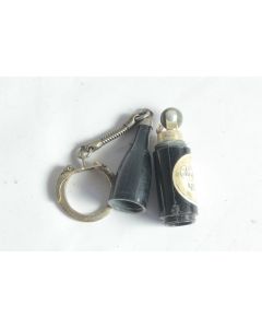 Porte-clef Briquet essence Bouteille Vin des rochers