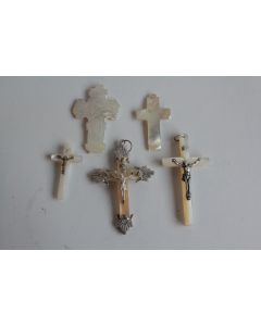 5 Anciennes Croix nacre