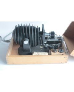 Ancien microscope monoculaire Indeco PM-59