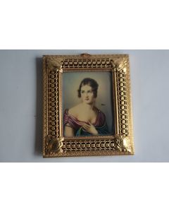 Peinture sous verre Portrait femme cadre métal ajouré