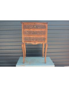 Meuble Lyonnais Table de chevet XVIIIe siècle