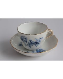 MEISSEN Tasse à café porcelaine Fleur bleue XIXe siècle