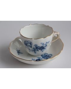 MEISSEN Tasse à café porcelaine Fleur bleue XIXe siècle