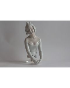 Grande Demi figurine porcelaine Femme Gebrüder Heubach Allemagne