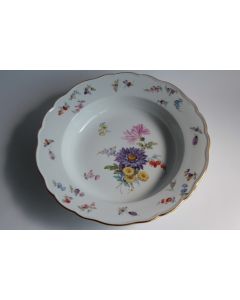MEISSEN Assiette creuse porcelaine Fleurs Papillons XIXe siècle