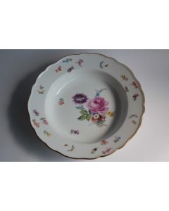 MEISSEN Assiette creuse porcelaine Fleurs Papillons XIXe siècle