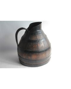 Ancien et Grand Pichet à vin tonnelé bois fer