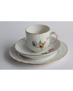 Tasse Assiette à dessert porcelaine KPM Berlin Allemagne