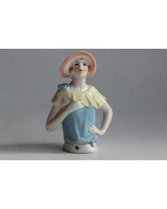 Demi figurine porcelaine Garçonne Art déco