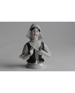 Demi figurine porcelaine Hollandaise Royal Rudolstadt