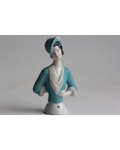 Demi figurine porcelaine Garçonne Art déco