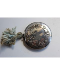 Boite à poudre argent Art nouveau