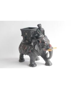 Pot à tabac Pyrogène Éléphant terre cuite Johann Maresch Allemagne 