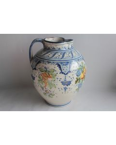 Ancien pichet majolique fruits Toscane Italie