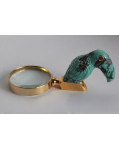 Ancienne loupe de bureau Toucan pierre sculptée