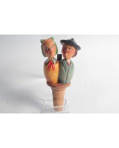 Bouchon à système bois sculpté Art Populaire