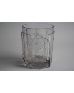 Gobelet verre moulé Napoléon III Empereur XIXe siècle