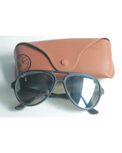 RAY-BAN Lunettes de soleil RB4125