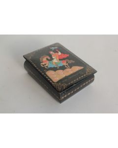 Boîte laquée Russe Palekh Fauconnier