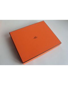 HERMES Boite carton orange 25,5x21x4 cm